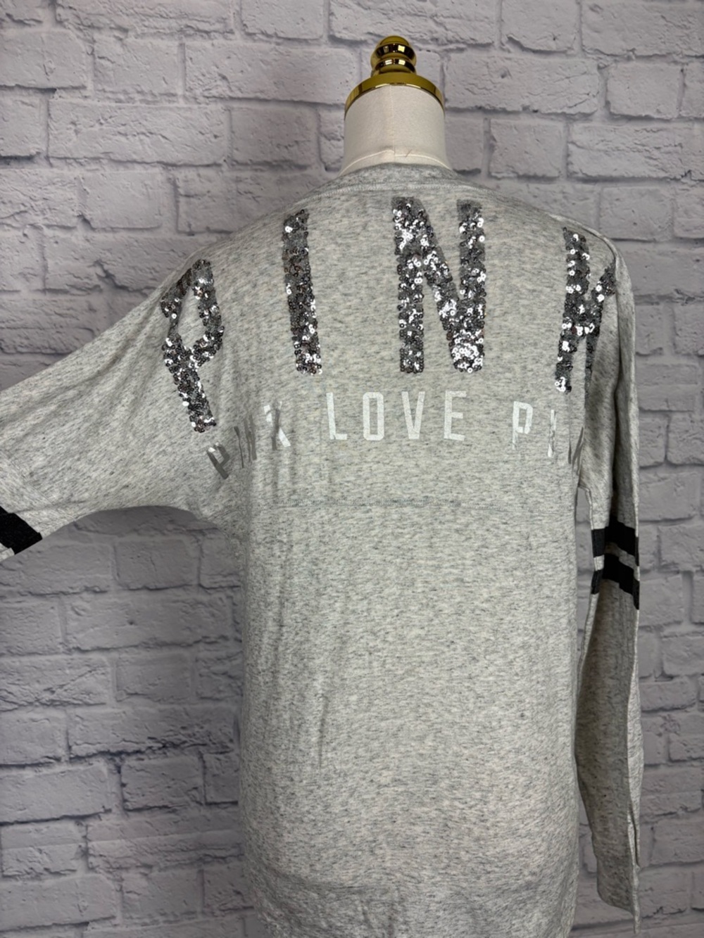 Victoria’s Secret pink sequin top size XS - Picture 5 of 7
